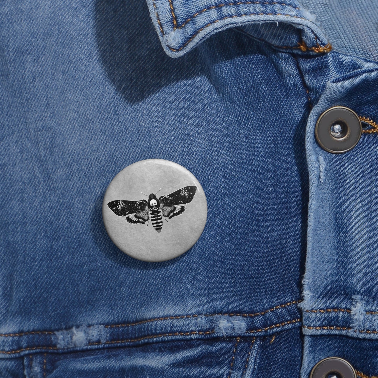 Moth Button